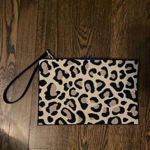 Rothy’s desert cat wristlet